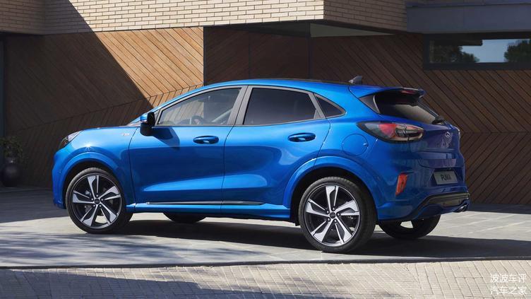 福特發(fā)布PUMA小型SUV官圖，歐式風(fēng)格，造型很有柔和感