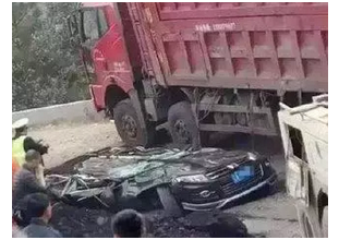 大貨車司機說大實話：“為什么我們不踩剎車”！