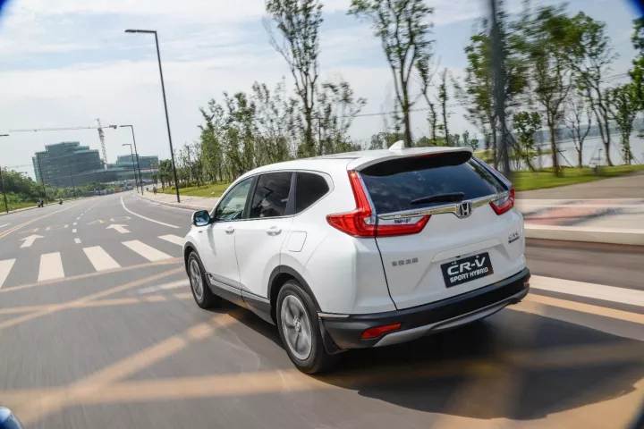 全新一代CR-V 銳?混動領(lǐng)銜，東風(fēng)Honda榮耀亮相武漢車展