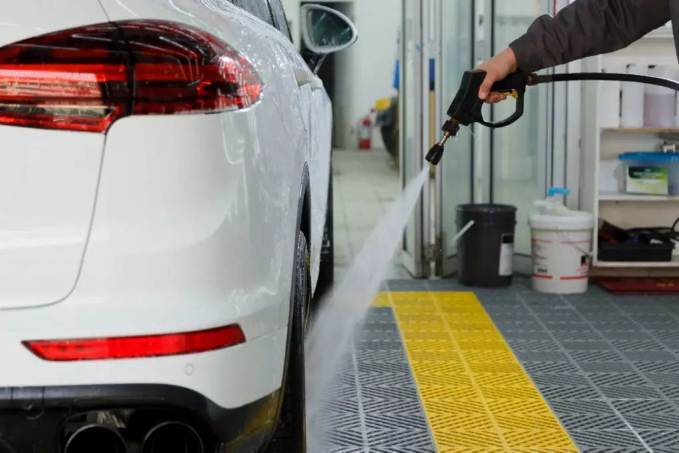 未雨綢繆，老司機(jī)教你高溫雨季養(yǎng)車妙招