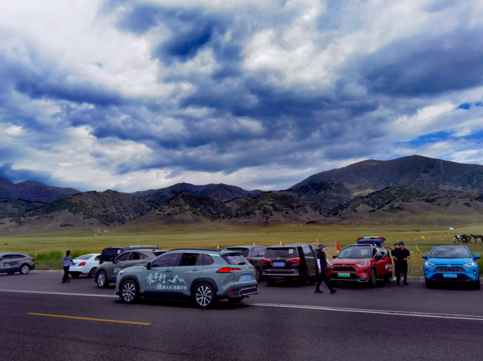 縱“擎”千里自駕新疆，這輛高顏值SUV用實力將我征服丨壹體驗